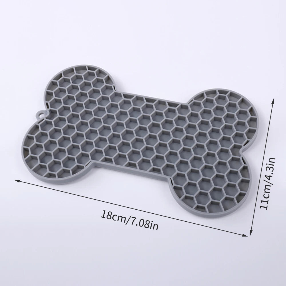 Silicone Dog Lick Mat – Slow Feeder Suction Pad for Dogs & Cats