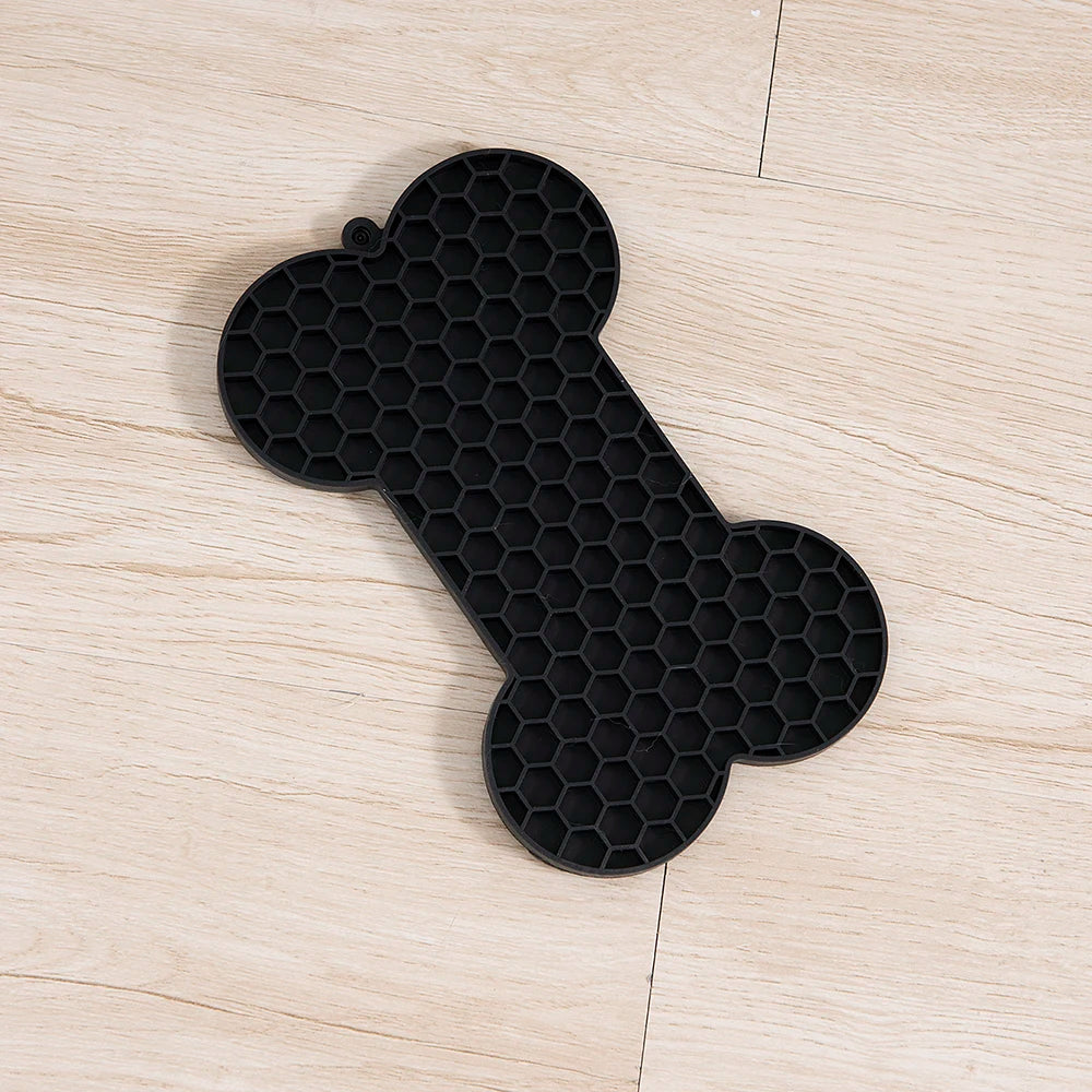 Silicone Dog Lick Mat – Slow Feeder Suction Pad for Dogs & Cats