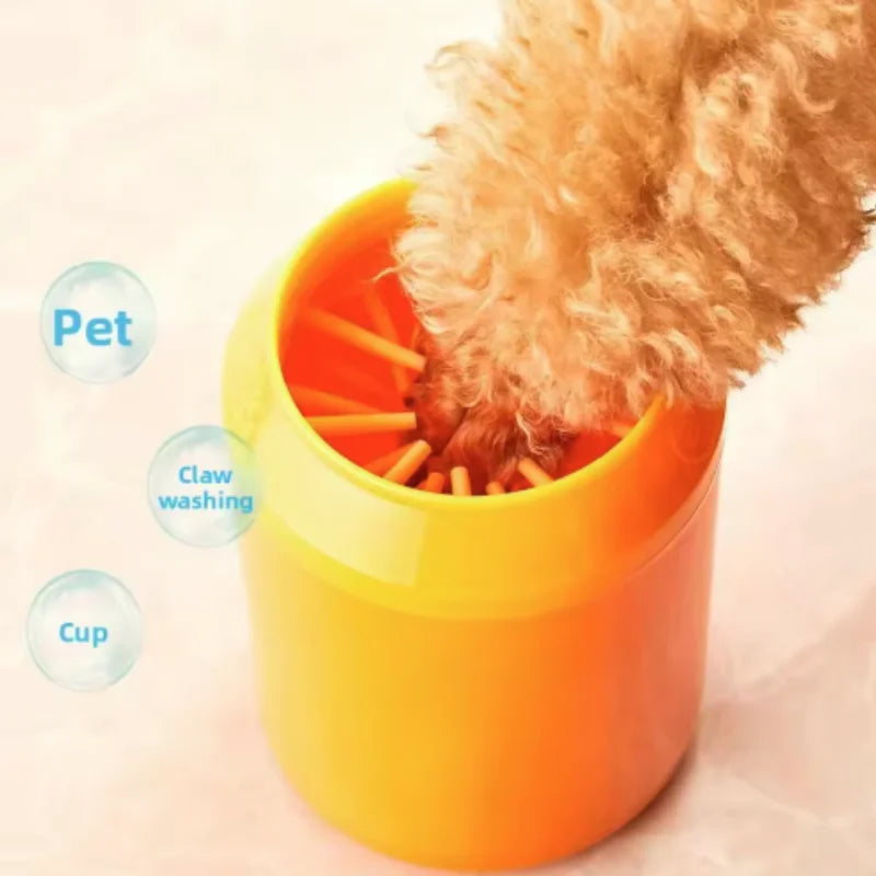 Portable Dog Paw Washer Cup – Soft Silicone Comb Brush Foot Cleaning Cup